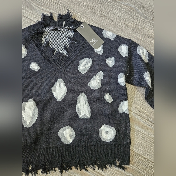 Metric Knits Sweater - Picture 2 of 6